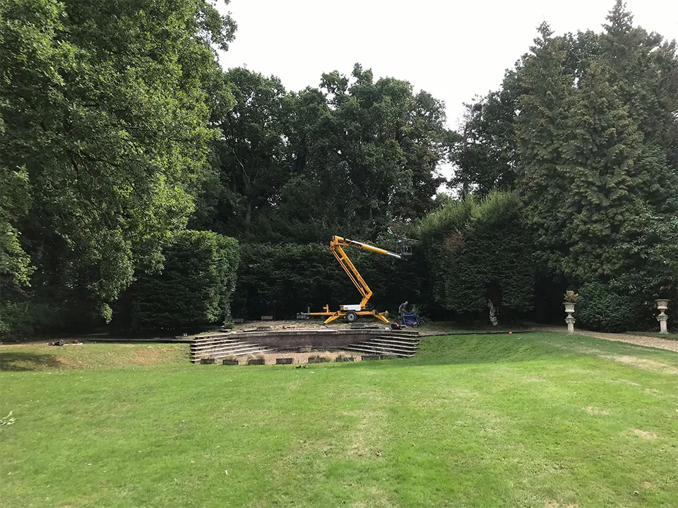 hedges being trimmed